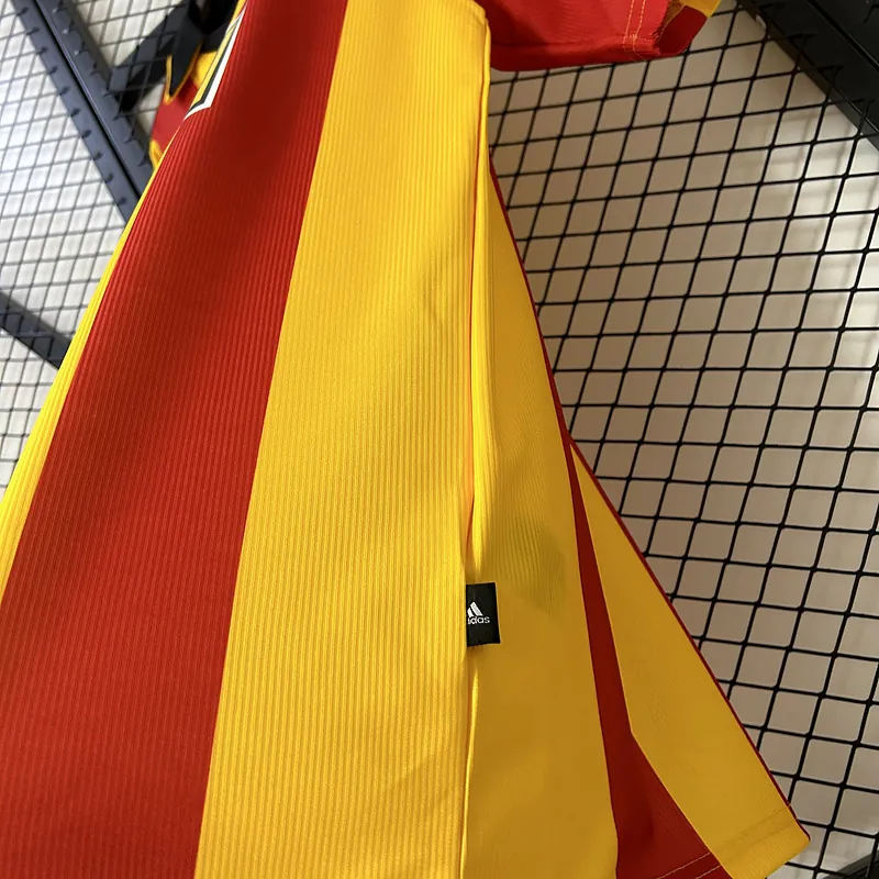 99-00 Galatasaray Home Retro Kit Vintage Shirt Soccer AAAAJersey Yupoo 5