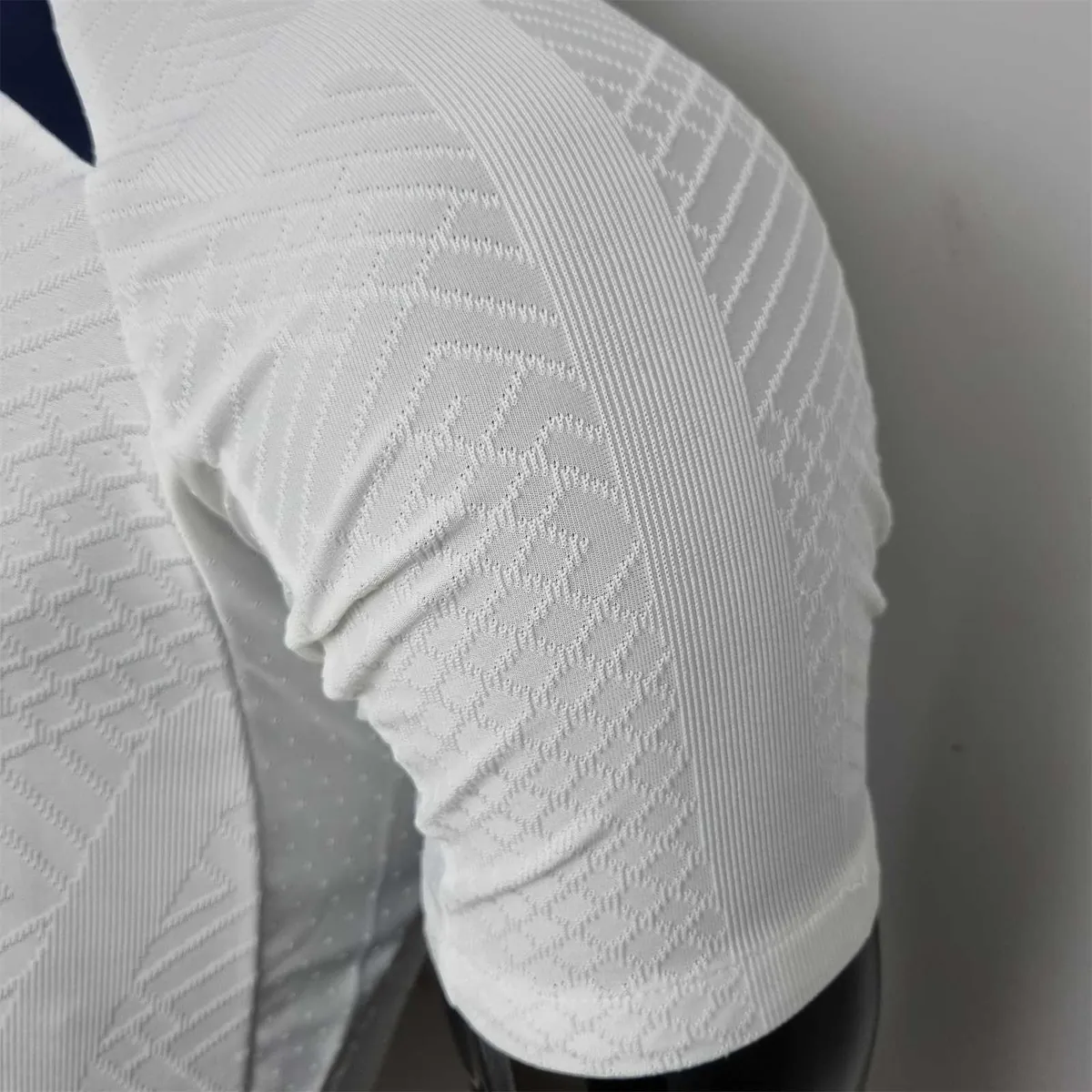 22-23 PSG training suit white player version 3