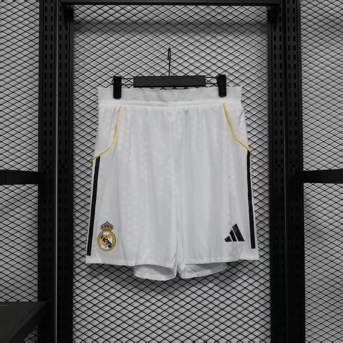 25-26 Real Madrid Home Player Version White Shorts AAAAJersey Wholesale Yupoo 8