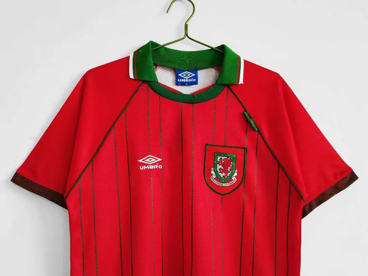 94-96 Wales home 9