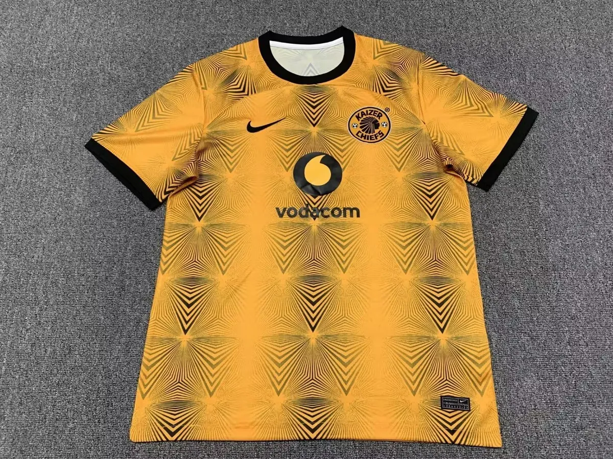 22-23 Kaizer Chiefs home 2