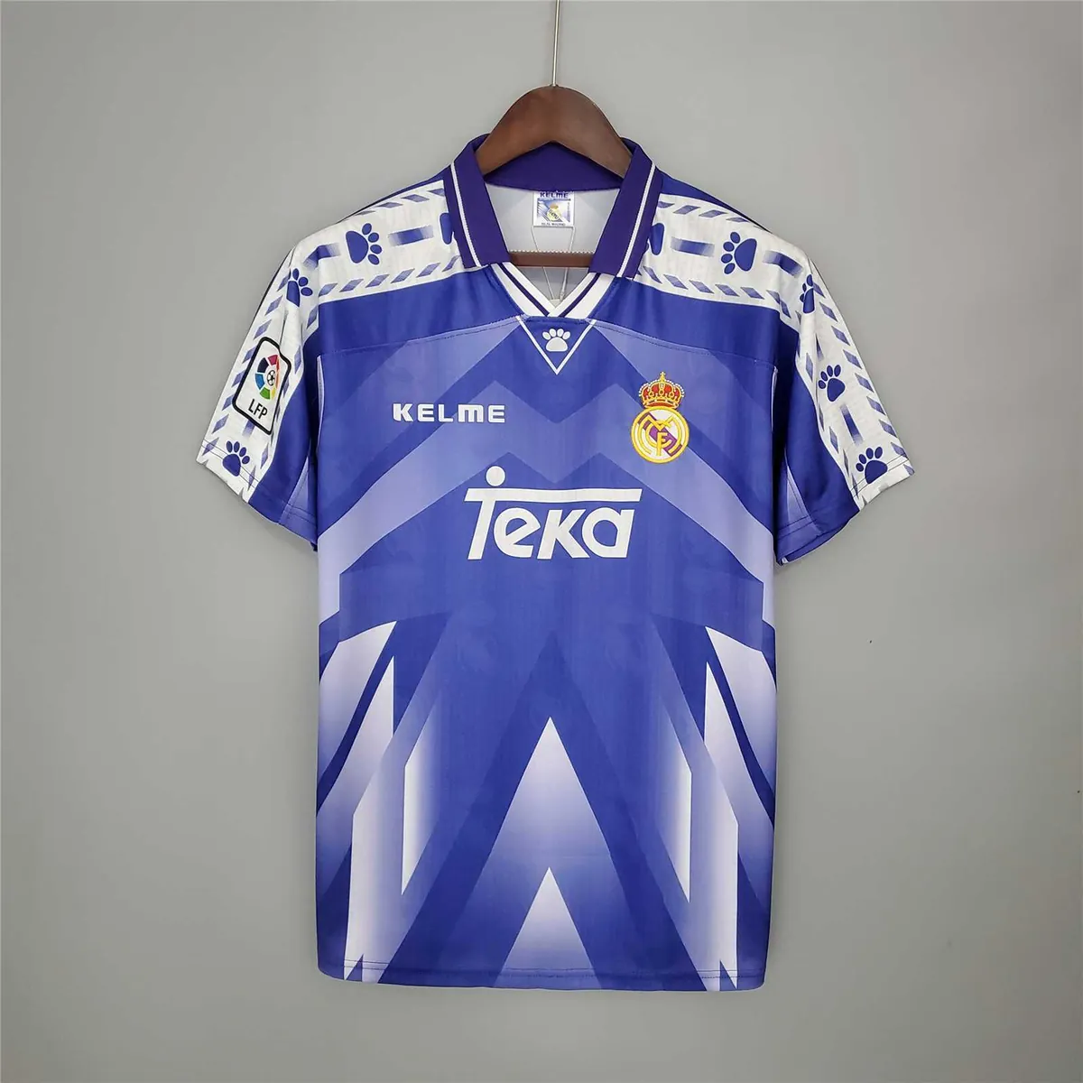 96-97 Real Madrid away 9