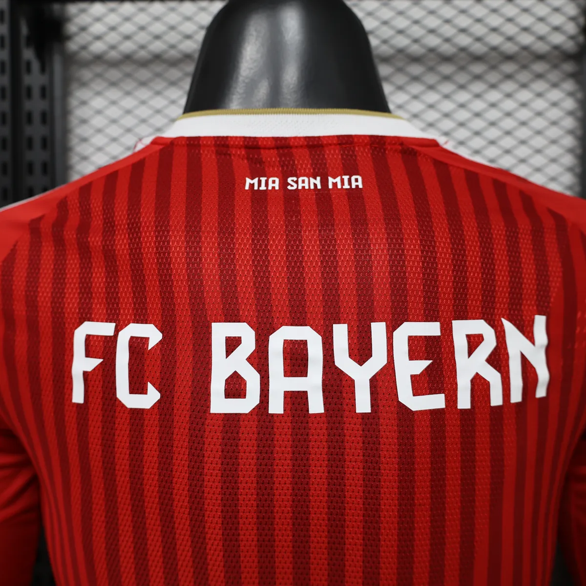 26-27 Bayern Munich Home Mens Kit Player Version Soccer Long Sleeve T-Shirt AAAAJersey Supply Yupoo 7