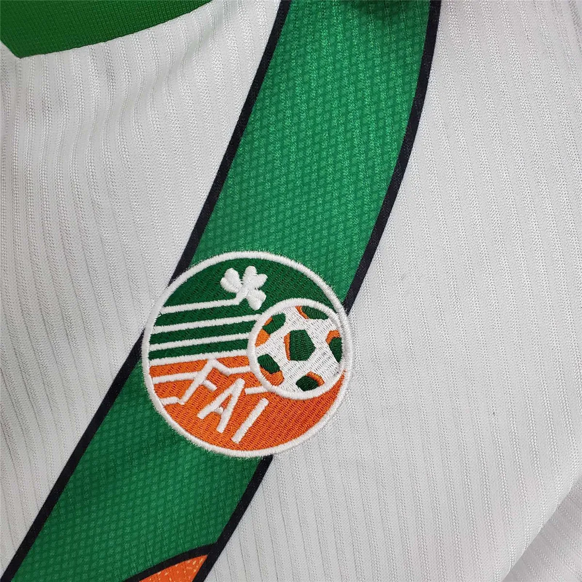 199496 Ireland away 1