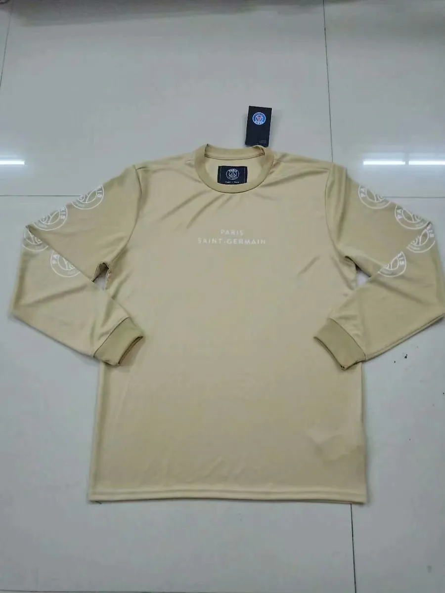 Football T-shirt 12
