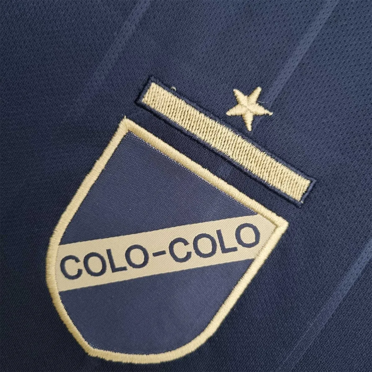 22-23 Colo-Colo black commemorative edition 5