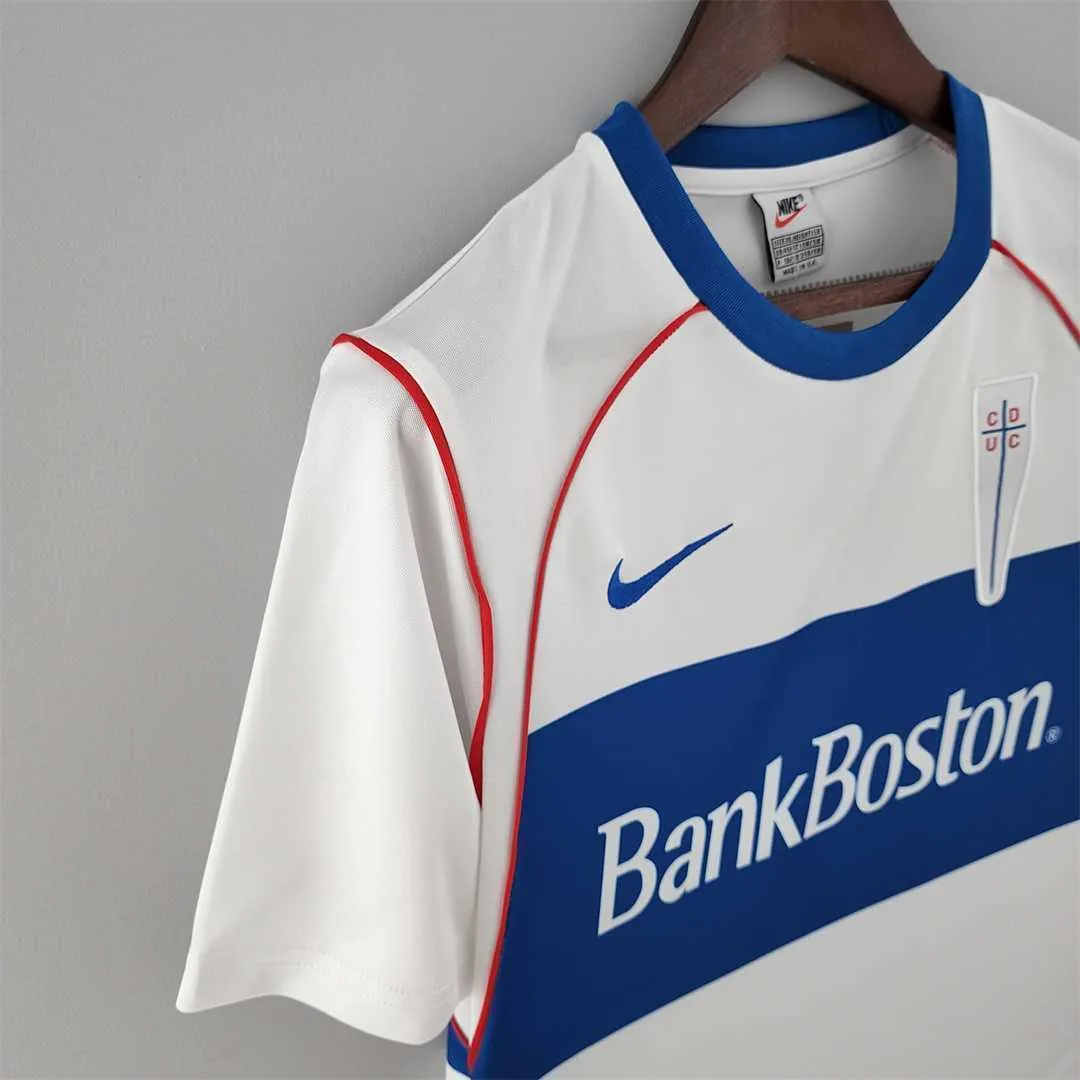 2002 La Católica home 8