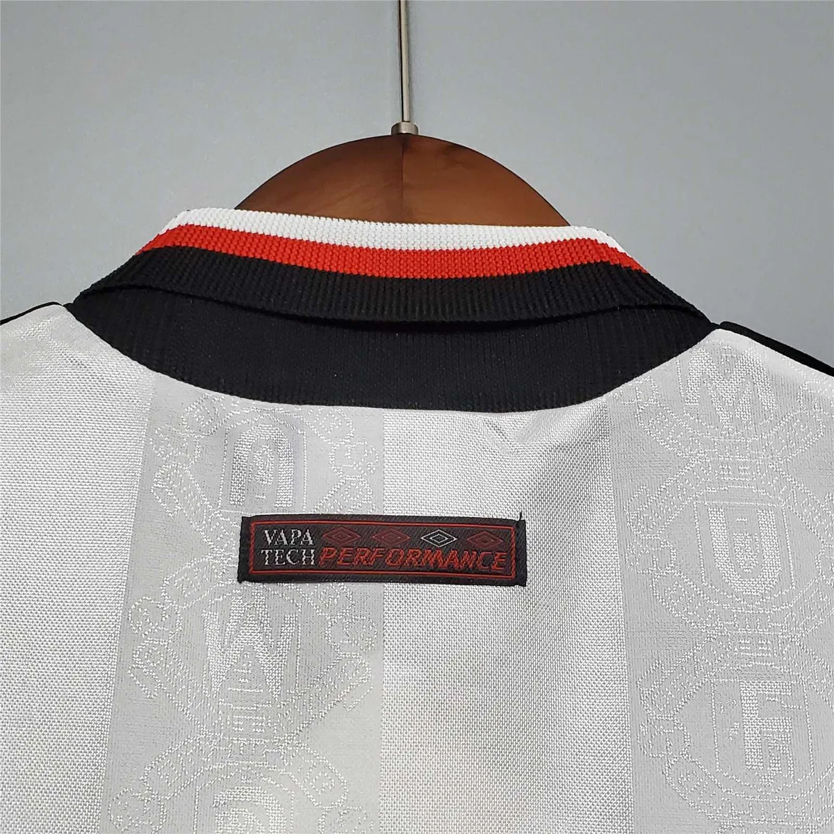 98-99 Manchester United away 3