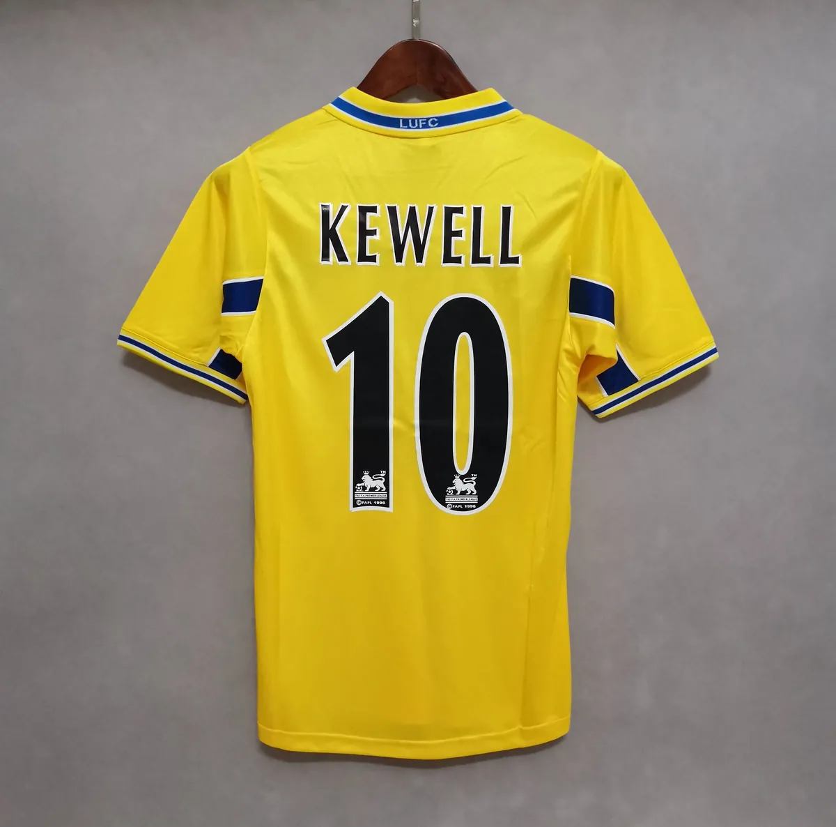 1999 Leeds United third away 3