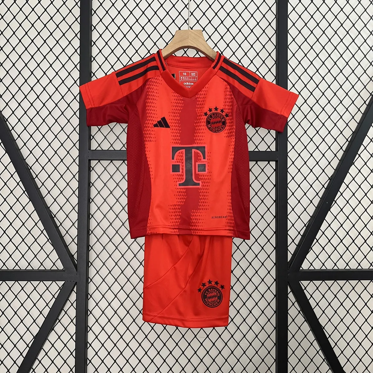 24-25 Bayern Munich Home Kid Kits Youth Apparels AAAAJersey Supplier Yupoo 9