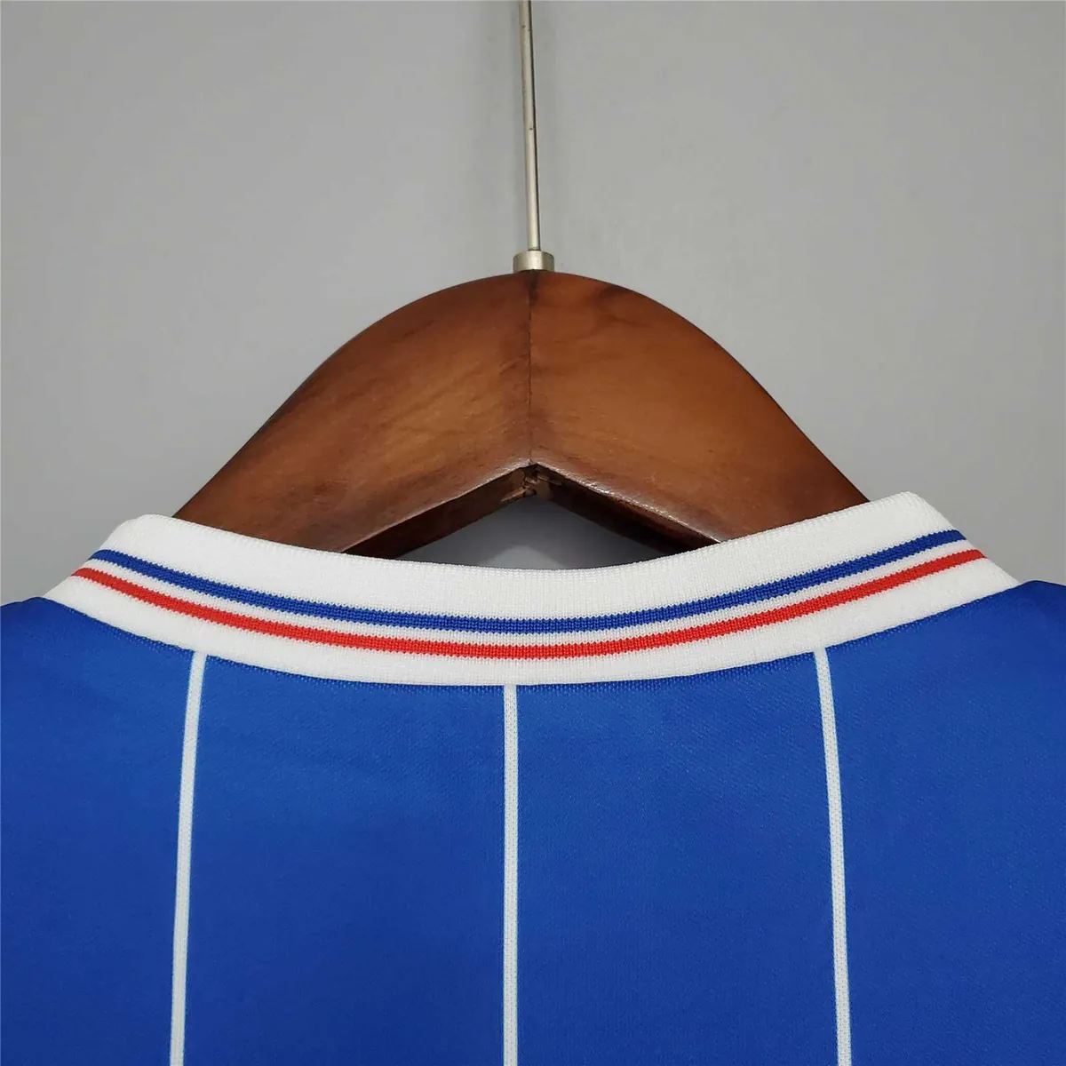 82-83 Rangers home 4