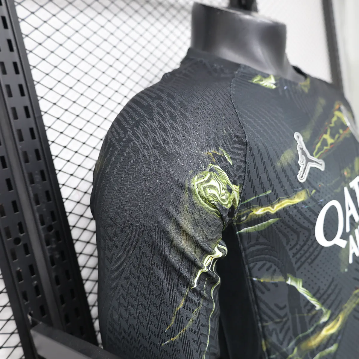 26-27 PSG x Stadium Night Forth Kit Player Edition Soccer Long Sleeve Shirts AAAAJersey Supply Yupoo 1