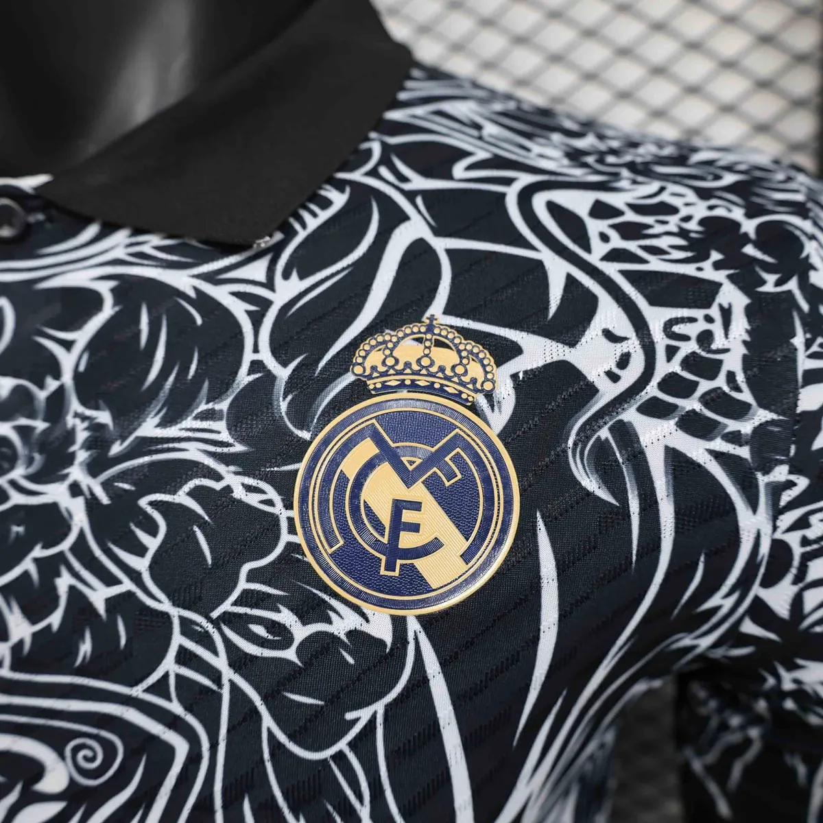 24-25 Real Madrid Black Dragon Special Edition Kit Player Version Shirt Football AAAAJersey Sup 4