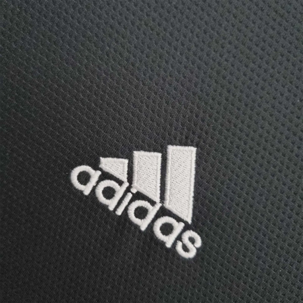 22-23 Manchester United black training suit 1