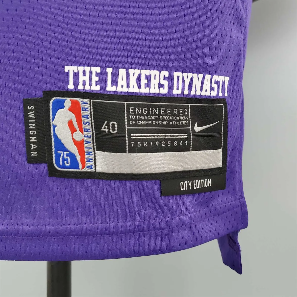 2022 75th Anniversary James #6 Lakers City Edition Purple 5