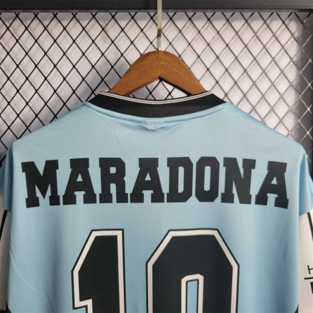 2001 Argentina Maradona #10 Commemorative Edition 5
