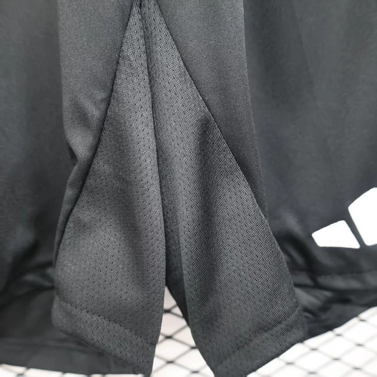 25-26 Manchester United Home Kit Shorts Player Version Soccer Pant AAAAJersey Supply Yupoo 2