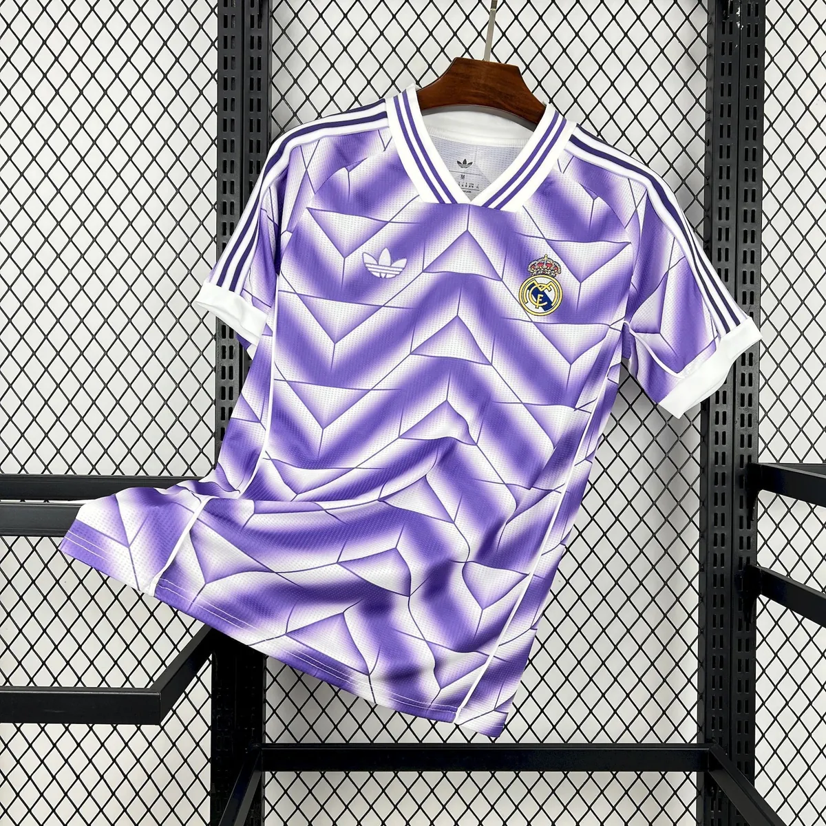 25-26 Real Madrid Purple Special Edition Football T-Shirt AAAAJersey Wholesale Yupoo 7