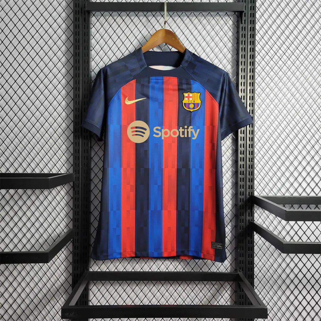 22-23 Barcelona home - 3 23