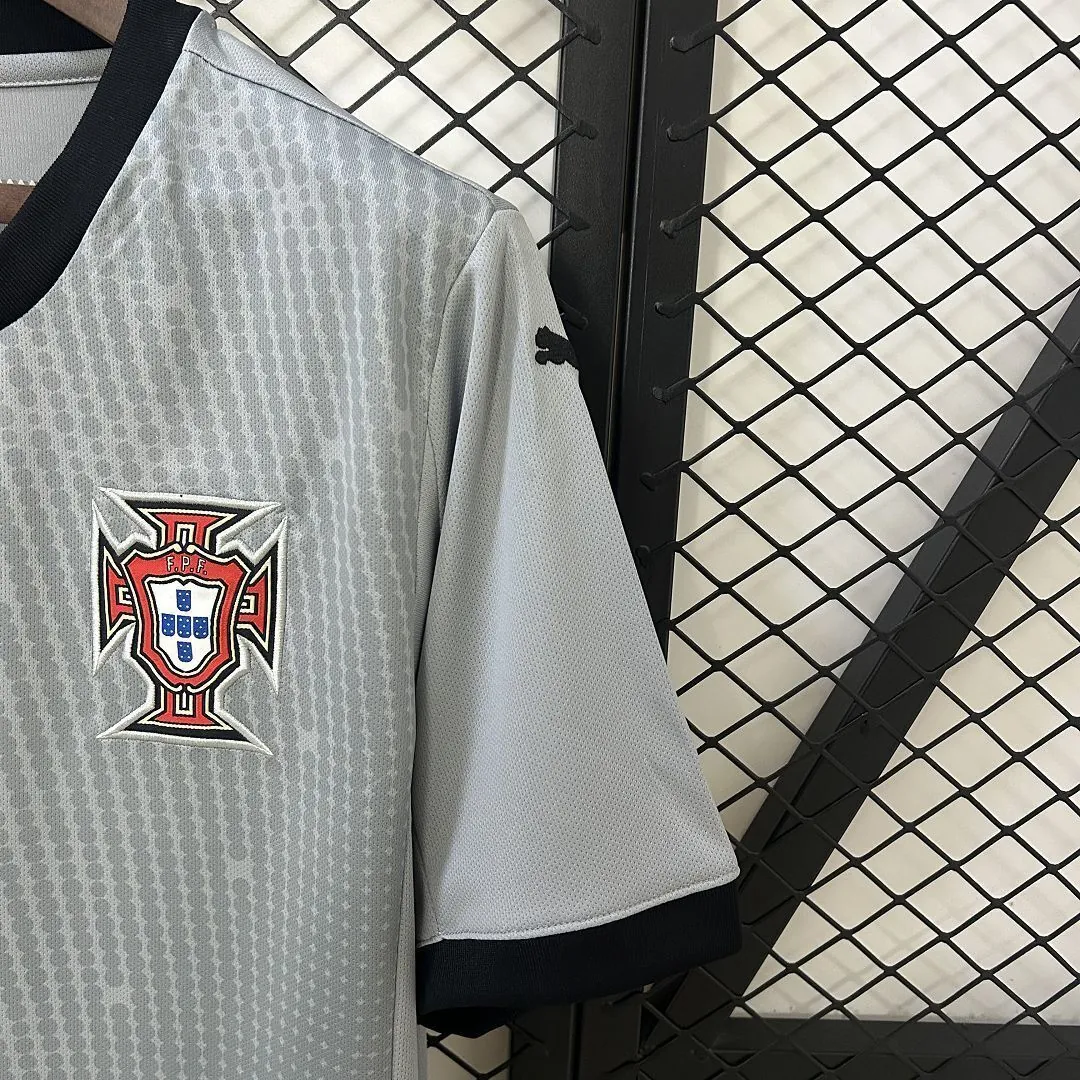 2025 Portugal Grey Goalkeeper Shirt Soccer Uniform AAAAJersey Dropship Yupoo 6