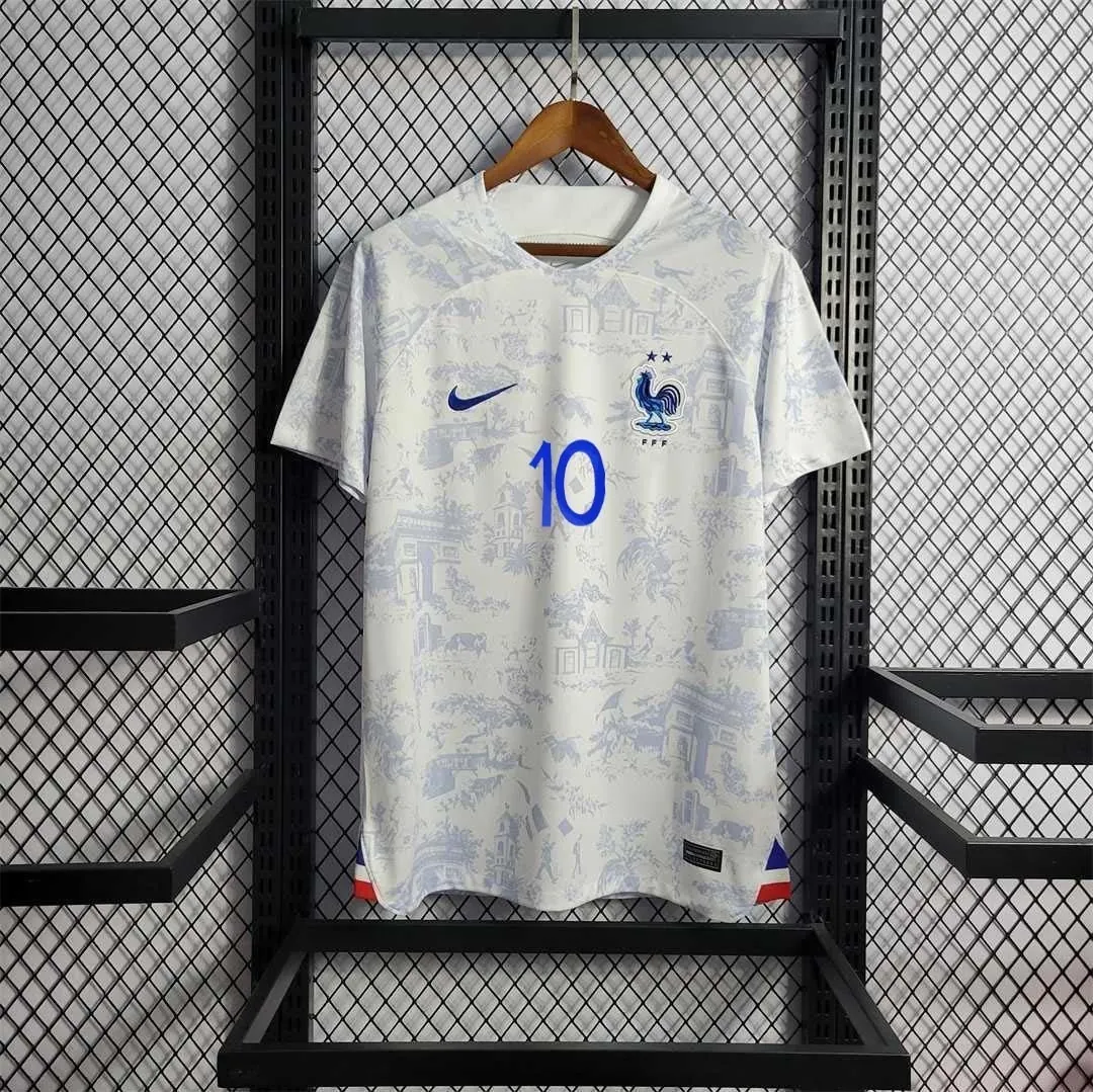 2022 France away 22