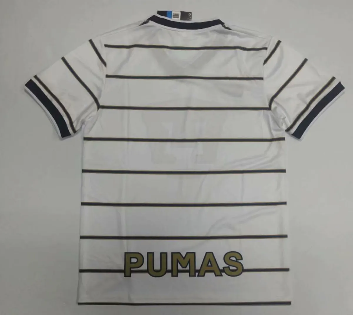 97 Pumas white 1