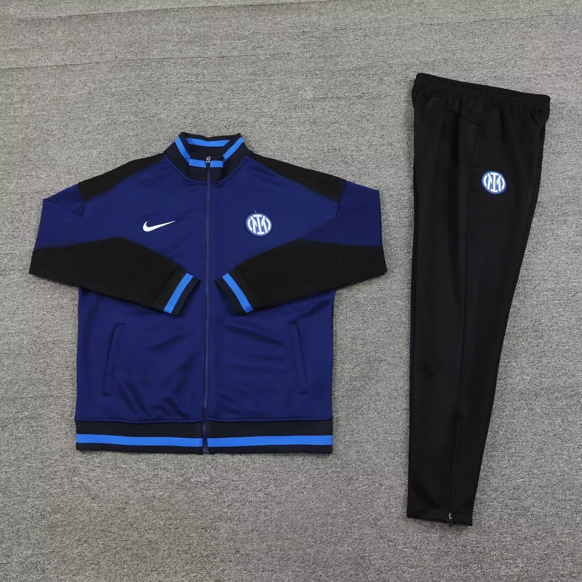 24-25 Inter Milan Jackets Football Shirts 1