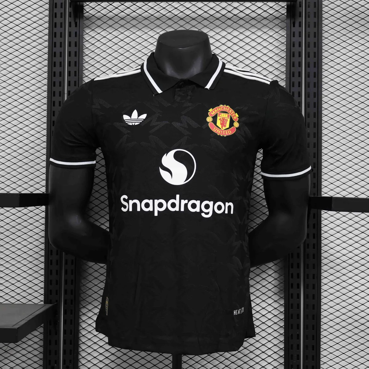 24-25 Manchester United Black Special Edition Player Version Shirt AAAAJersey Supplier Yupoo 6