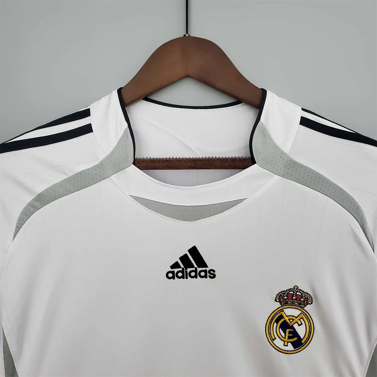 21-22 Real Madrid white （06-07 Template） 3