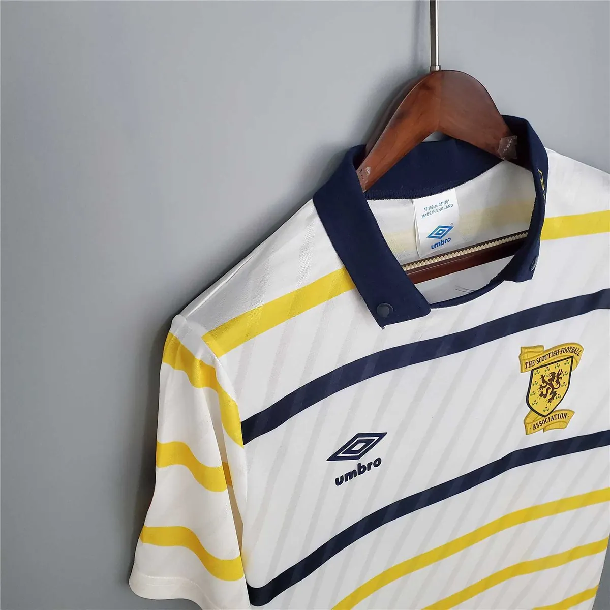 88-91 Scotland away 5