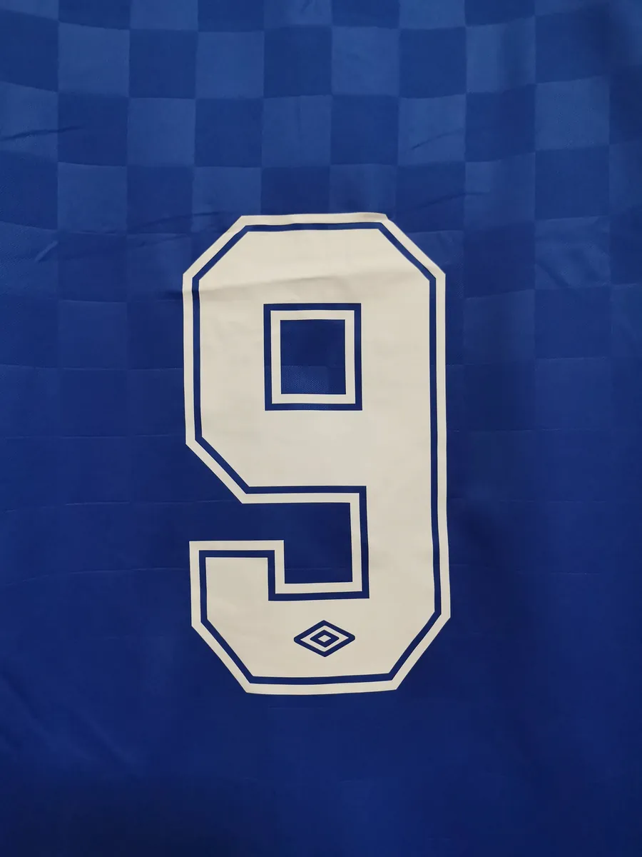 87-90 Rangers home 6