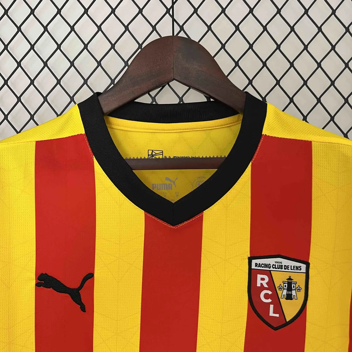 24-25 Lens Home Kit Football Uniform AAAAJersey Supplier Yupoo 5