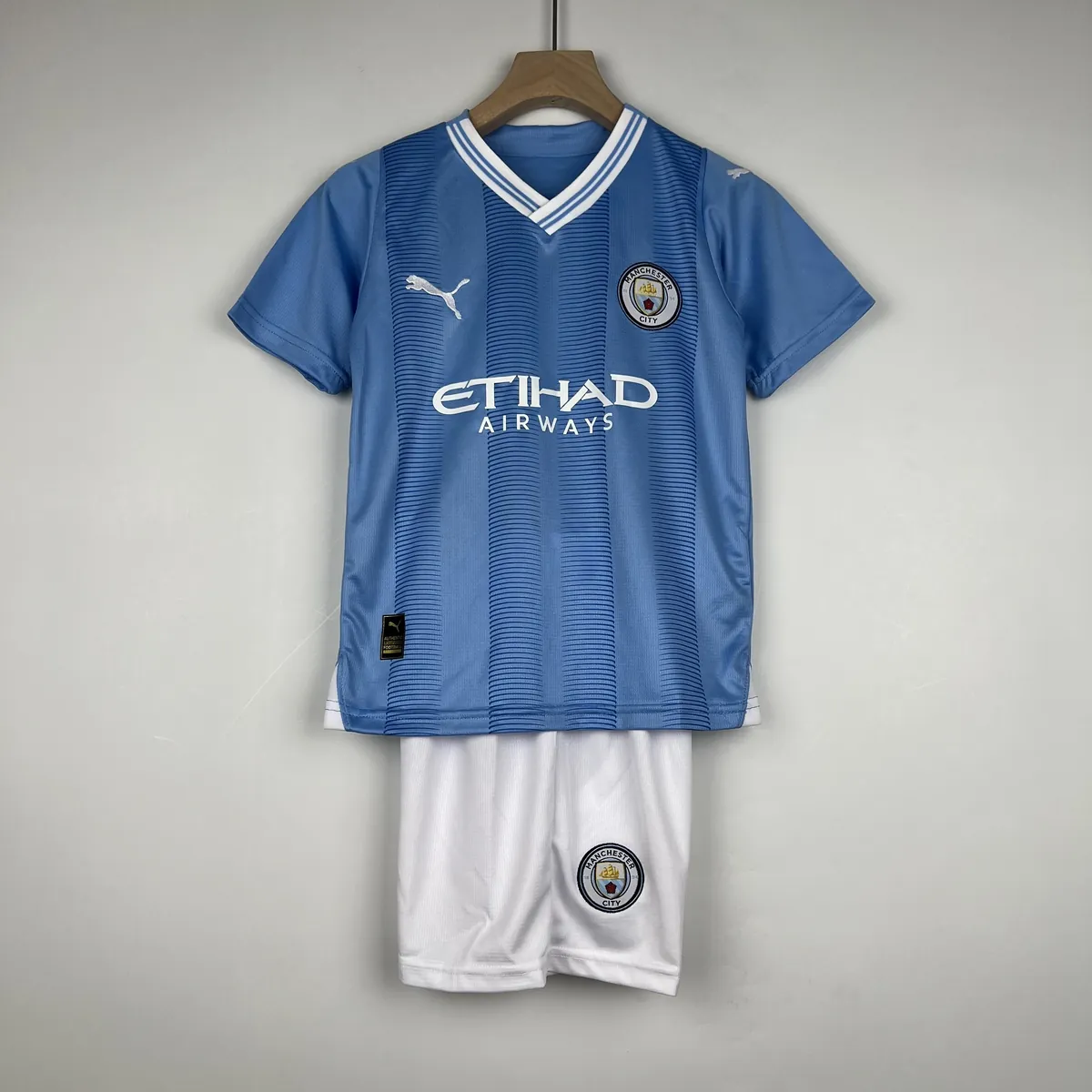 23-24 Kids Manchester City home size 16-28 9