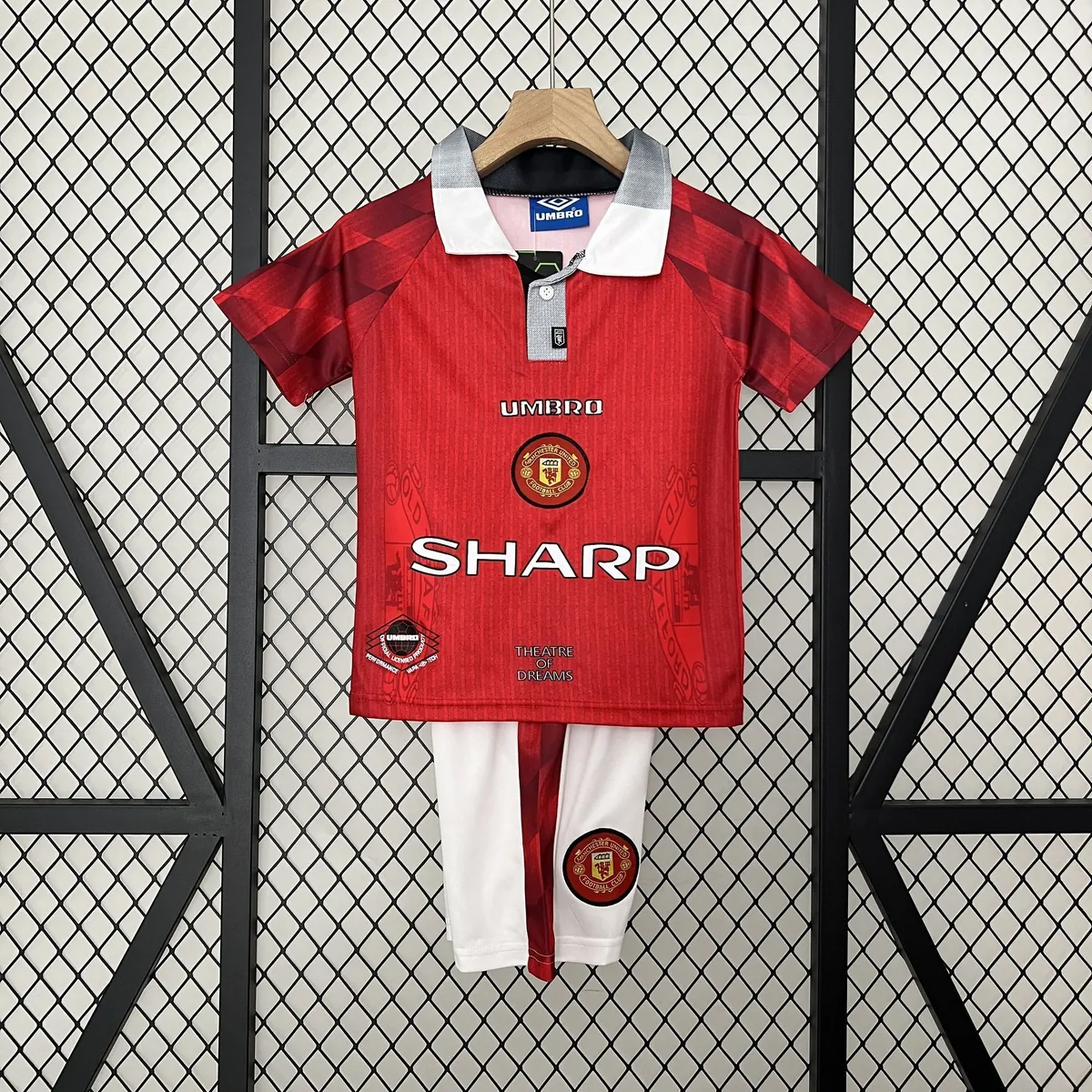 96-97 Manchester United Home Retro Kid Kits Youth Apparels AAAAJersey Wholesale Yupoo 8