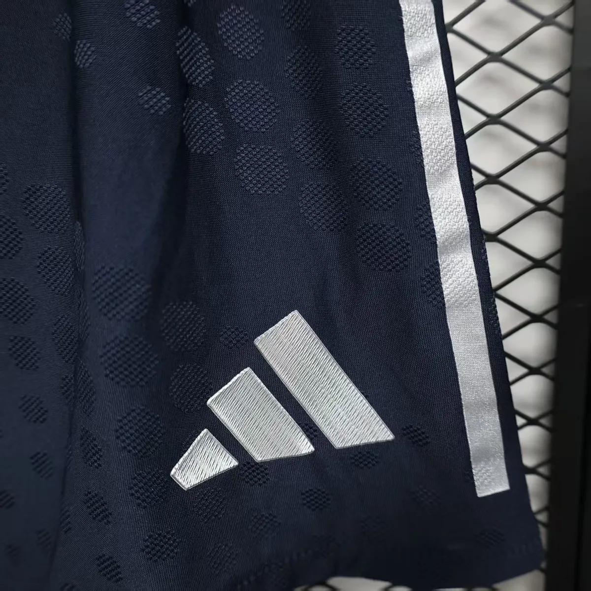 25-26 Real Madrid Away Navy Player Version Shorts AAAAJersey Wholesale Yupoo 1