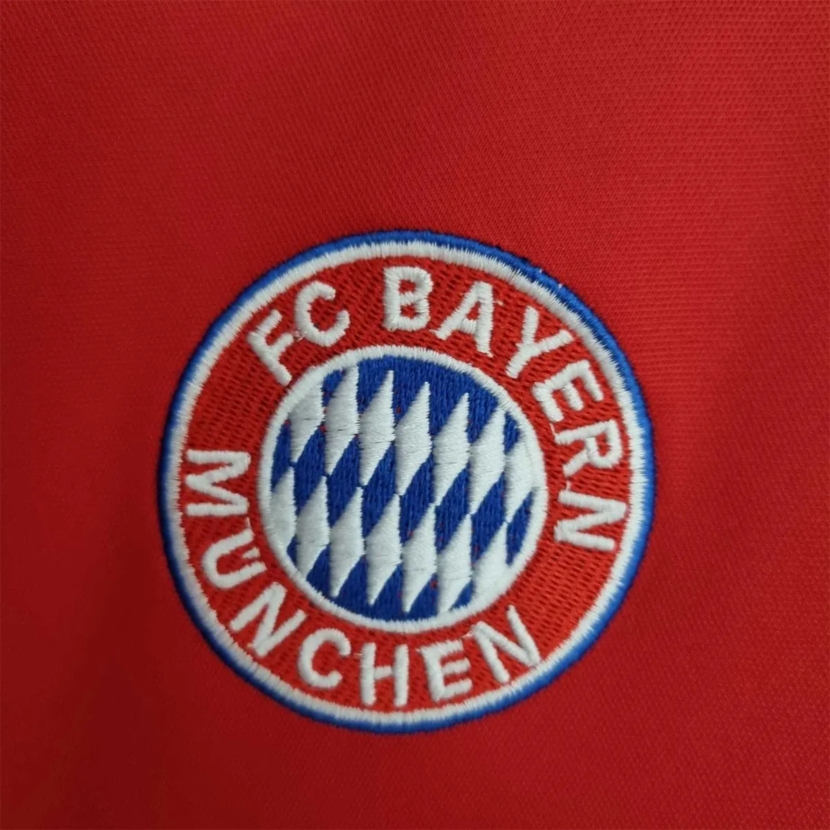 22-23 Bayern training suit red 1