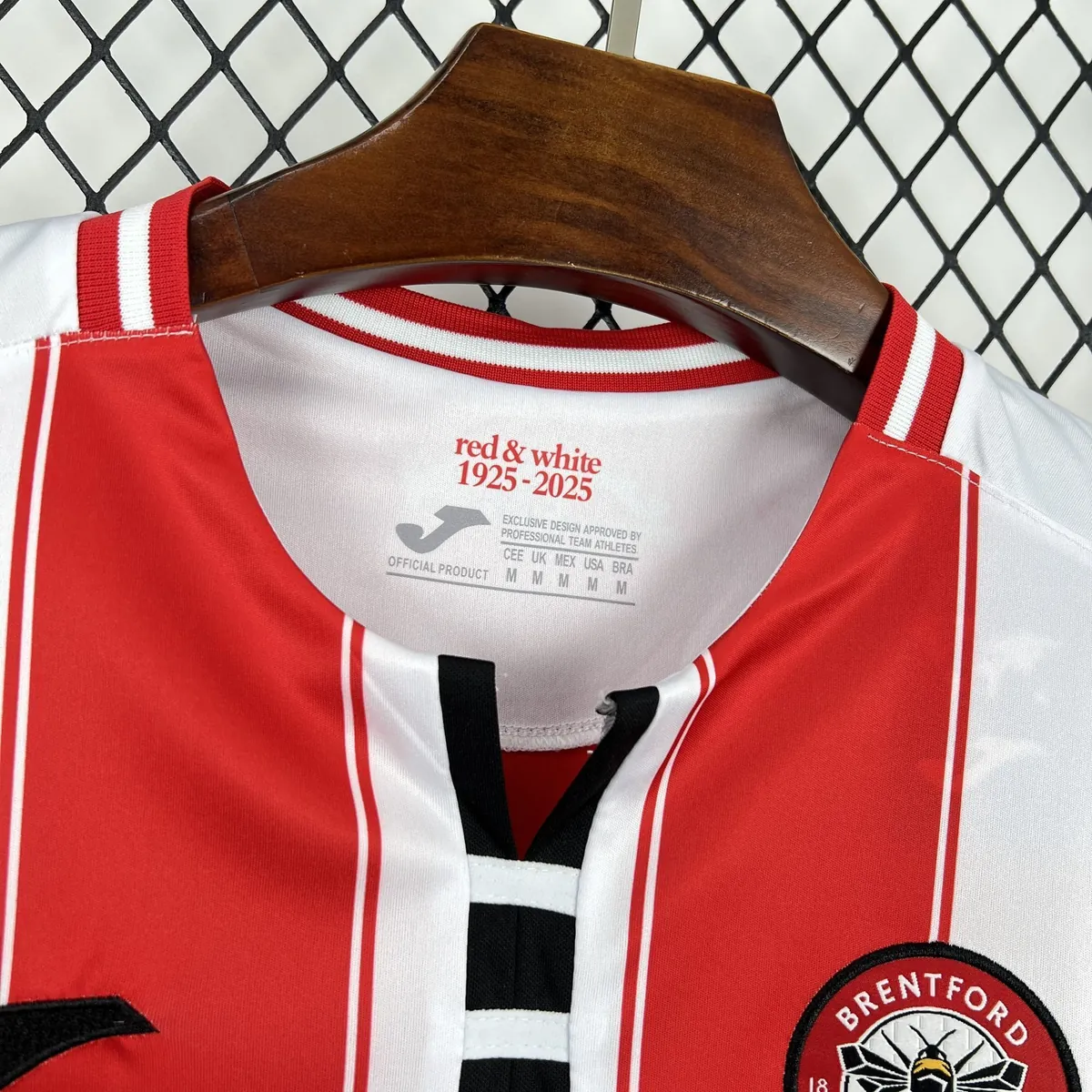 25-26 Brentford Home Kit Football T-Shirt AAAAJersey Supply Yupoo 7
