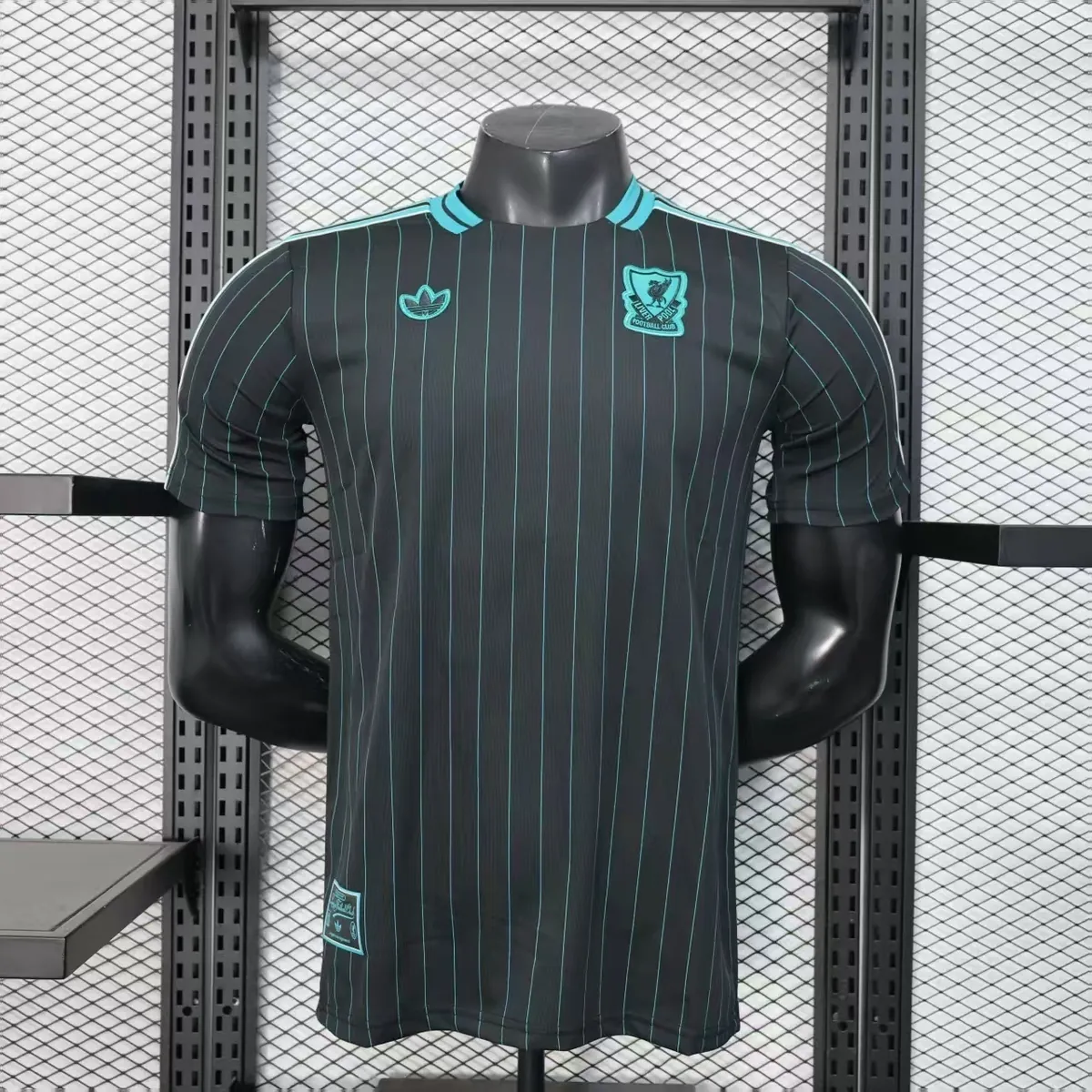 25-26 Liverpool Casual Black Retro Style Football Shirt Apparels AAAAJersey Supply Yupoo 3