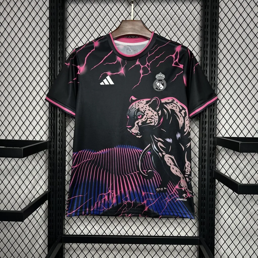 24-25 Real Madrid Pink Jaguar Special Edition Kit Soccer Uniforms Soccer AAAAJersey Yupoo 5