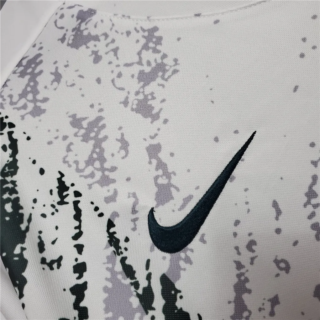 07-08 Celtic away white 6