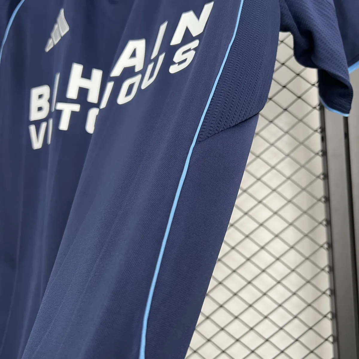 25-26 Paris FC Home Kit Polo Shirt Maillotfoot Apparels ete AAAAJersey Wholesale Yupoo 4