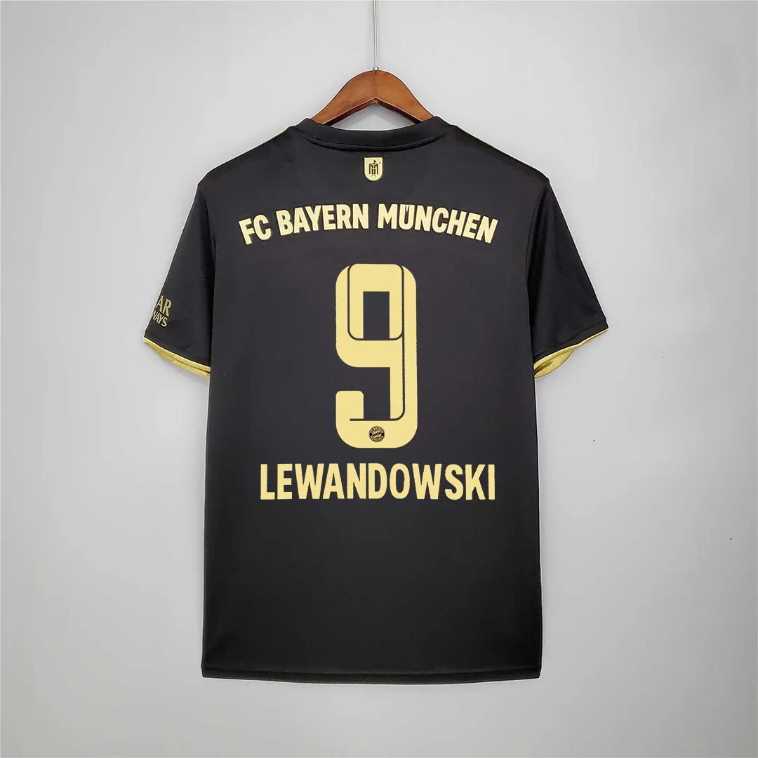 21-22 Bayern Munich away 4