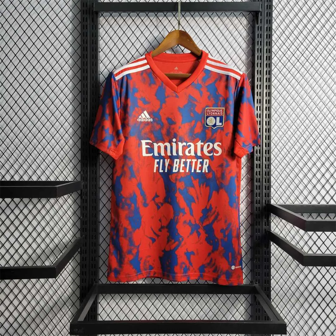 22-23 Lyon away 10