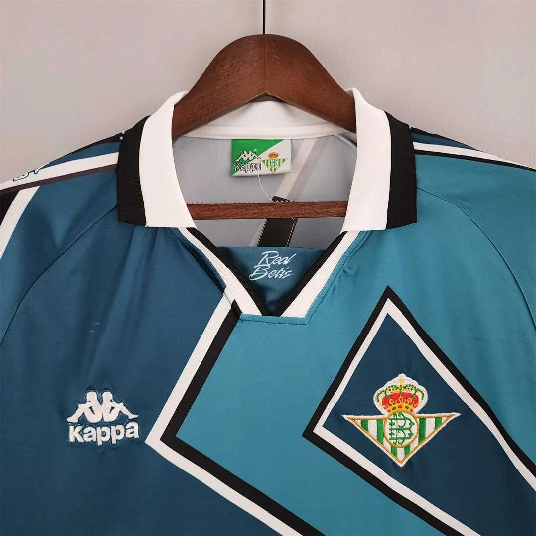 95-97 Real Betis away 3