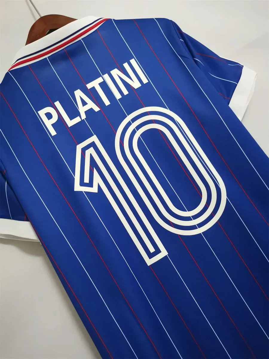 1982 France home 10