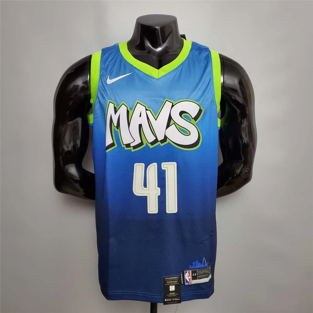 Nowitzki #41 Dallas Mavericks blue idol 8