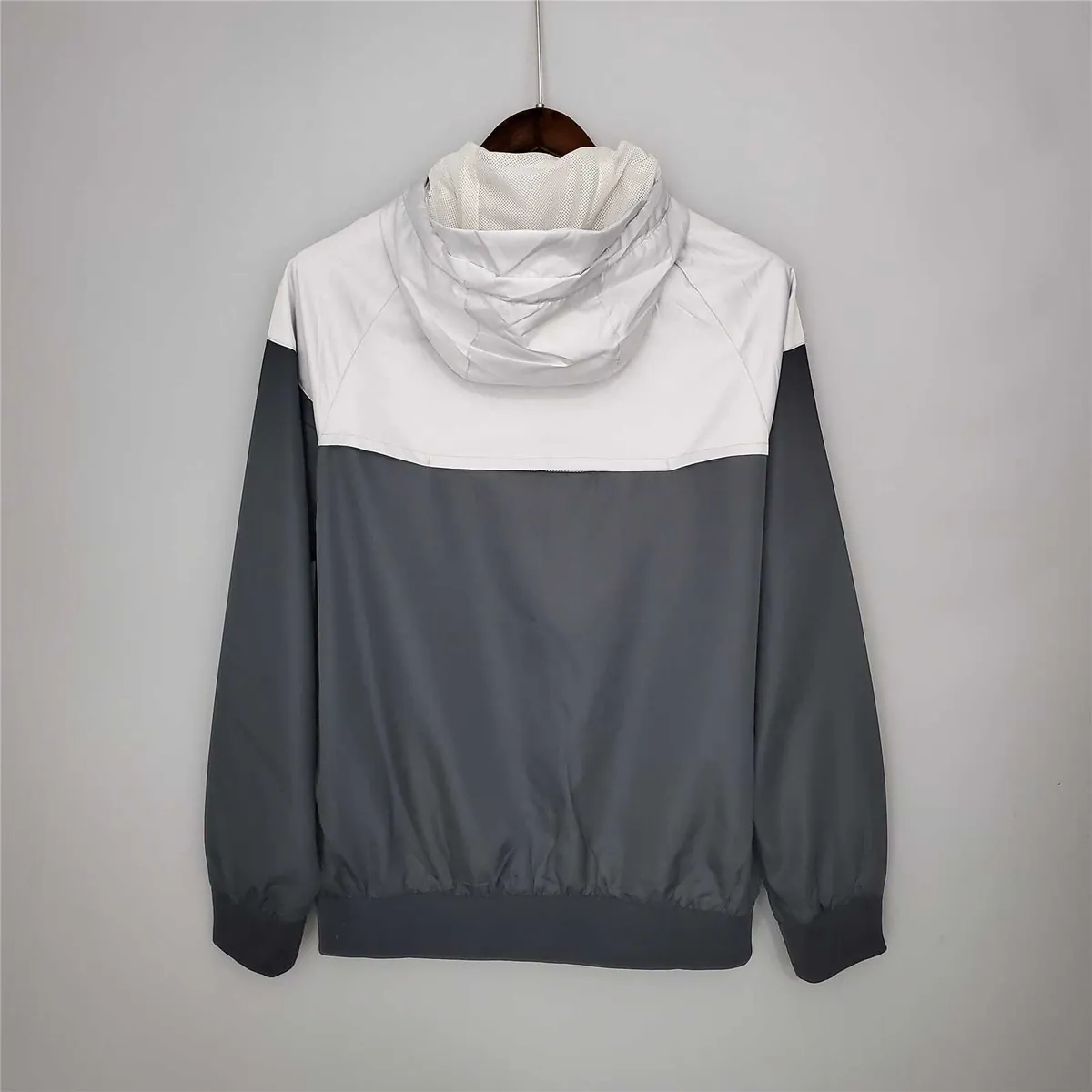 21-22 Tottenham Hotspur Black Grey Windbreaker 1