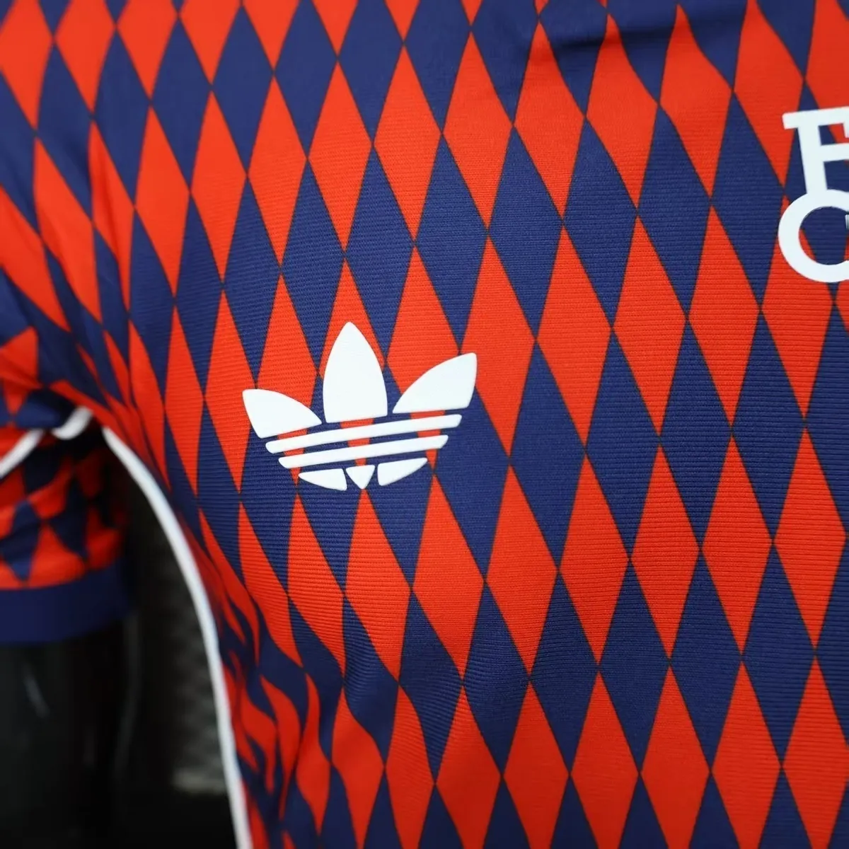 25-26 Bayern Munich Special Edition Player Version Futbol Shirt AAAAJersey Supply Yupoo 3
