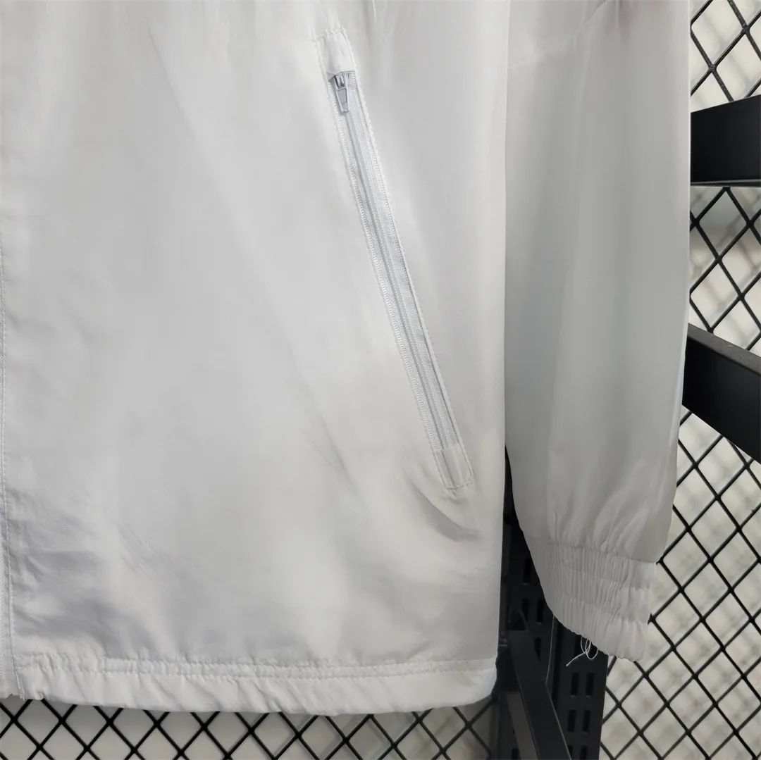 Manchester United Windbreaker white - 9 7