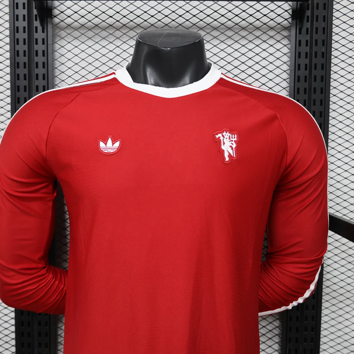 26-27 Manchester Unite Mens Casual Retro Style Football Long Sleeve Shirt AAAAJersey Wholesale Yupoo 2